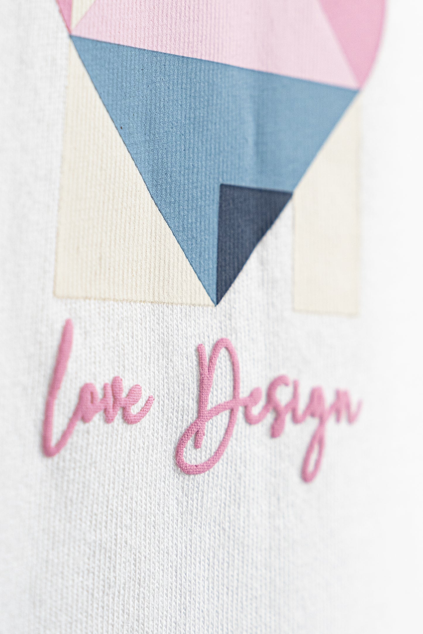 CORPORATE LOVE DESIGN设计爱情官方T 恤【 PRE ORDER 】